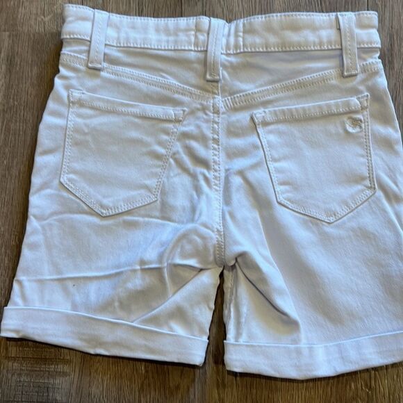 White short Jessica Simpson - Picture 3 of 7